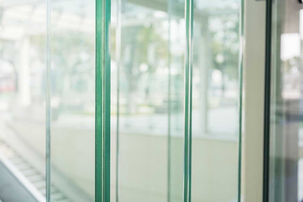 Toughened vs Laminated Glass in Dubai: Which Safety Glass Should You Choose?