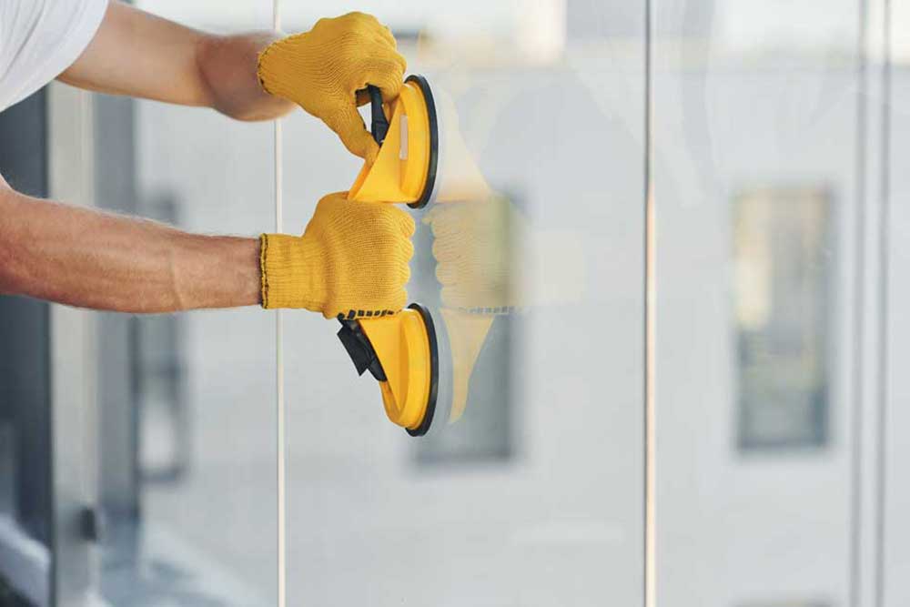 Facade Glass Replacement